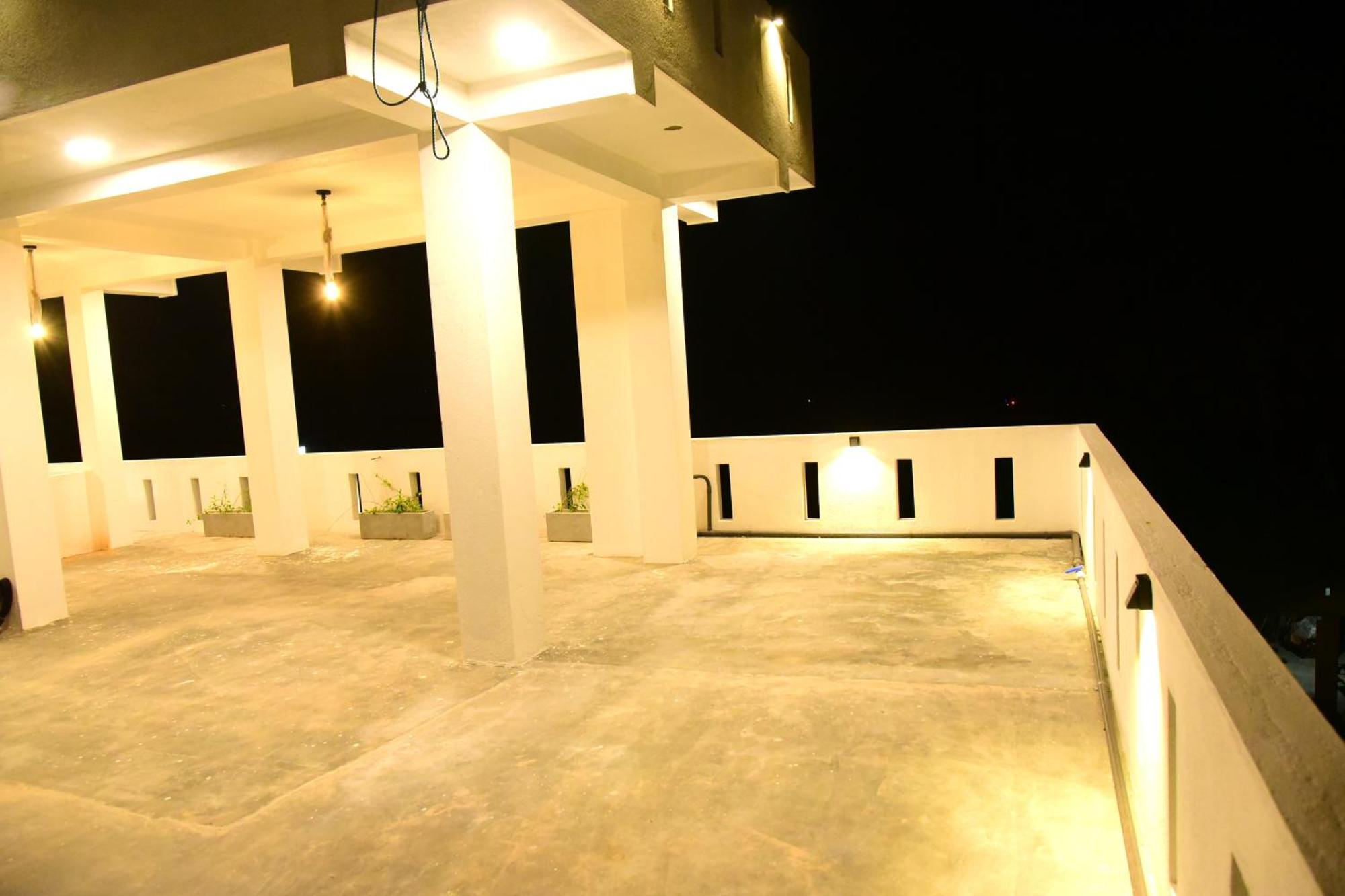 Ocean Ripples Hotel Hikkaduwa Exterior foto